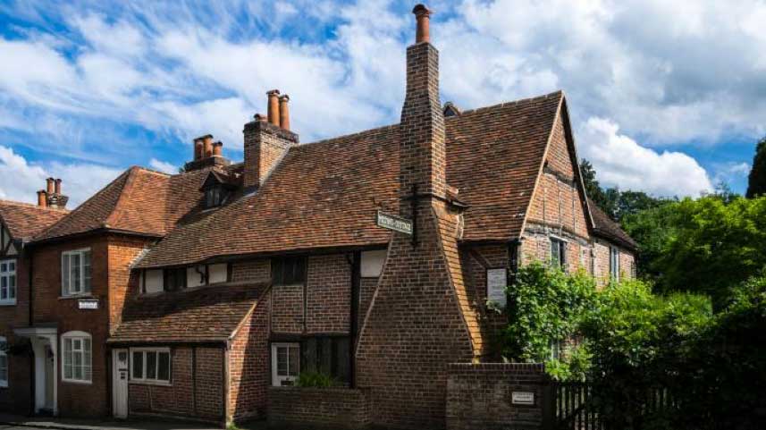 Owners launch appeal to save John Milton’s cottage